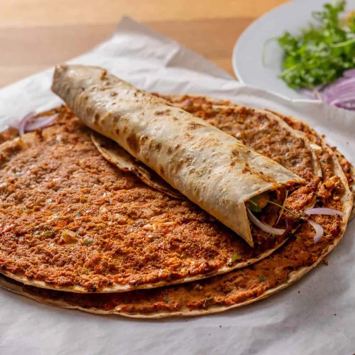 El Açması Lahmacun: Geleneksel Yapım ve Püf Noktaları