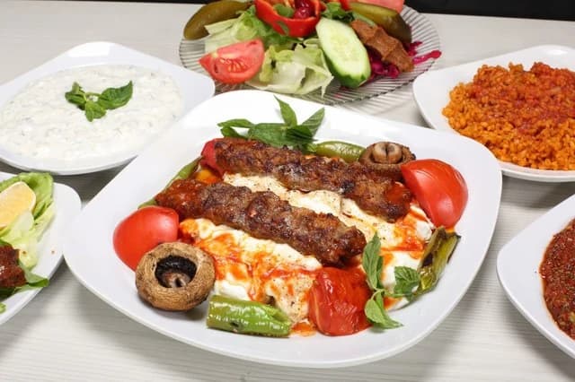 Ali Nazik Kebabı - Efendi Usta Konak Kebap Sancaktepe