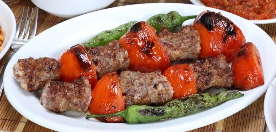 Domatesli Kebap - Efendi Usta Konak Kebap Sancaktepe